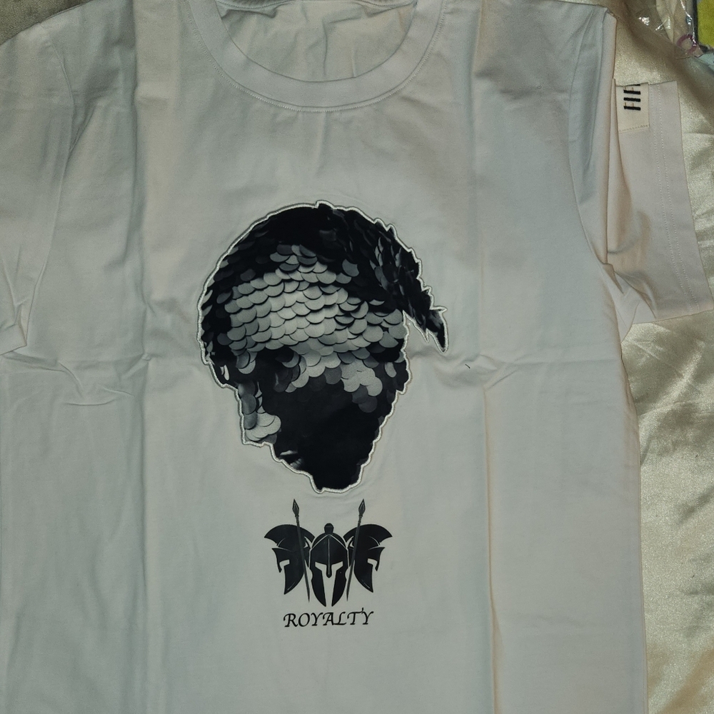 Fifth loop graphic tee
